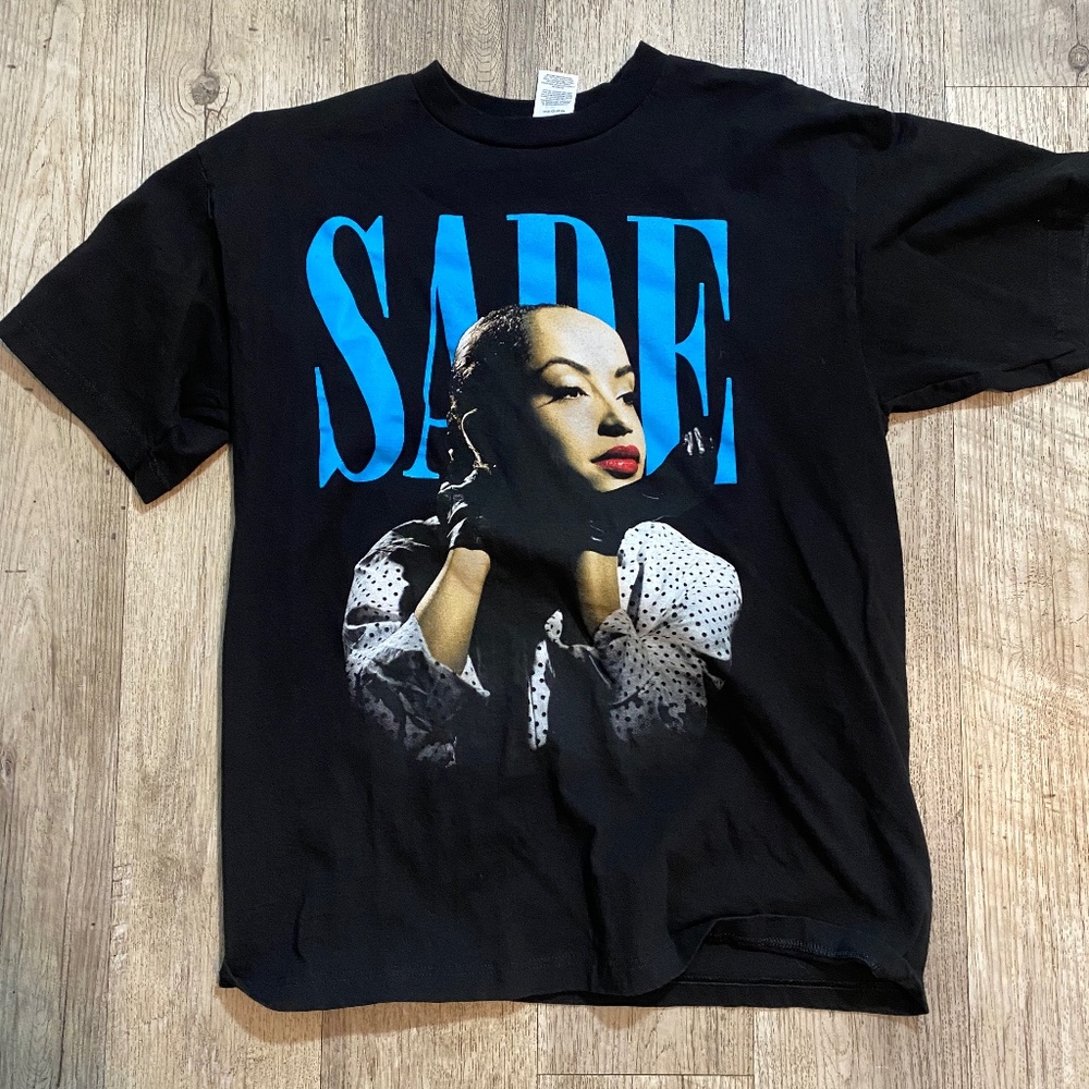 Vintage Graphic T-Shirt (Bundle)